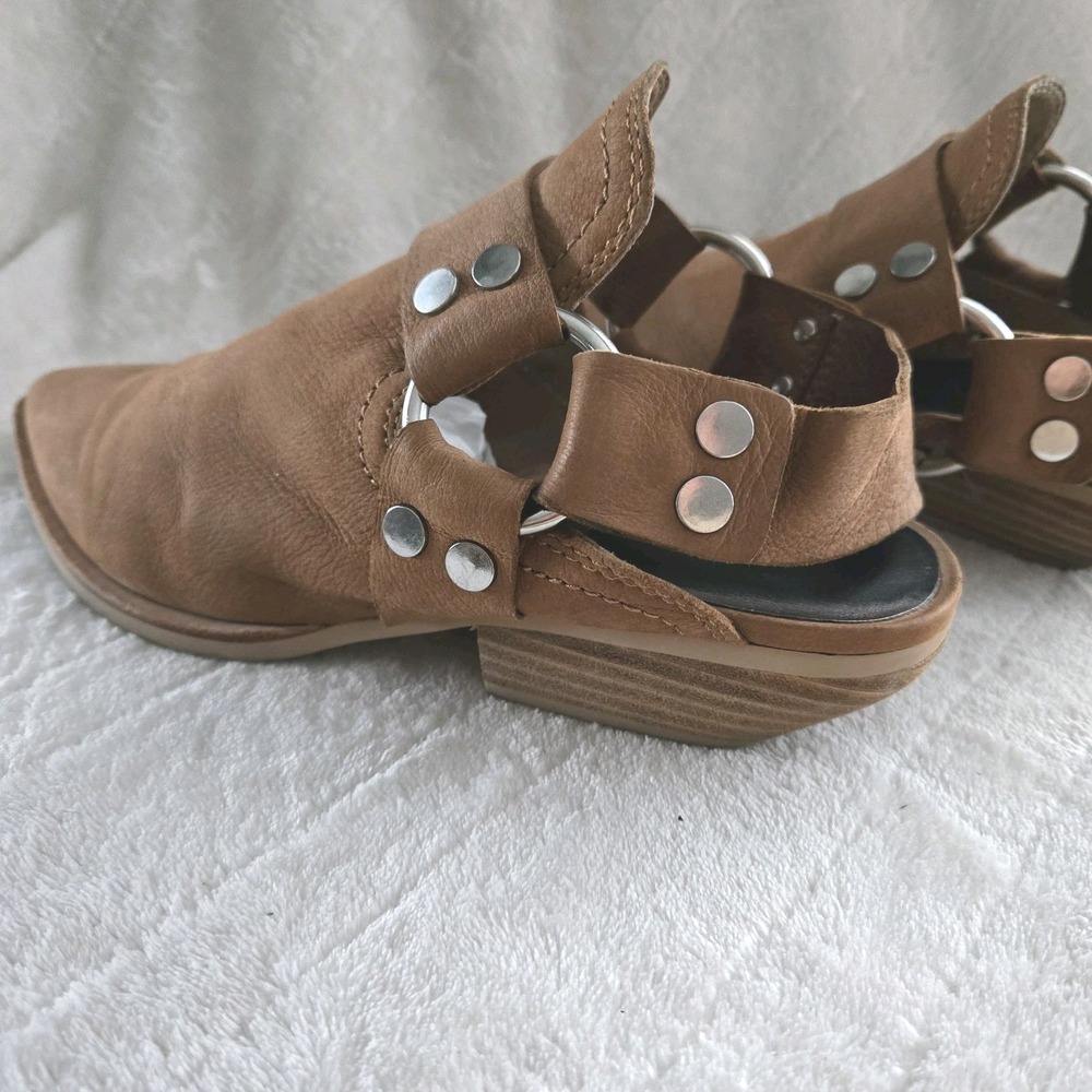 Dolce Vita Slingback Western Shoe 8.5 Urban Belted Harness Leather Stacked Heel - Picture 8 of 9